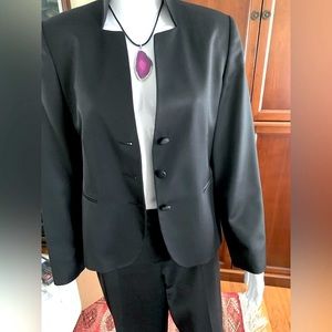 Soft and shiny fine wool blend blazer jacket & straight pants 2 Pc suit US 12
